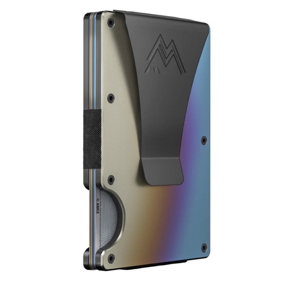 Minimalist Mountain Voyage Co Wallet, RFID Protection - Deluxe Gift Box - Picture 2 of 5